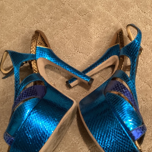 Gucci Metallic Blue Python Embossed Leather Slingback Platform Sandals Size 36